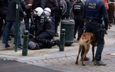 Yassine Boubout krijgt pepperspray in gezicht tijdens demonstratie in Brussel