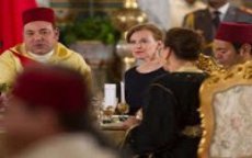 Vriendin Franse president krijgt Kaftan van Koningshuis
