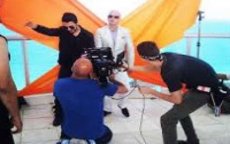 Pitbull zingt 'I love you habibi' met Ahmed Chawki