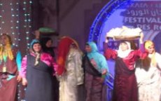 Amazigh-bruiloft tijdens Rozenfestival Kelaat Mgouna