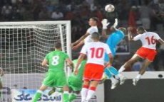 Voetbal: Algerije vernederd door Marokko 4-0