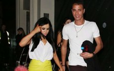 Foto's: Marouane Chamakh gespot met Playboy-tweeling