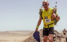 Bart liep 242 kilometer door de Marokkaanse Sahara voor het goede doel