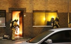 Grote brand in woonwijk en moskee in Den Haag