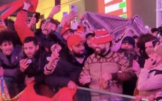 French Montana viert overwinning Atlas Leeuwen (video)