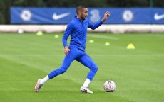Chelsea en Barcelona onderhandelen transfer Ziyech