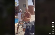 Marokkaanse in burkini slachtoffer racisme door Franse toeristen in Marrakech