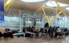 Op luchthaven Madrid wordt verscheuren paspoort een manier om asiel aan te vragen