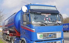 Vrachtwagen uit Marokko blokkeert urenlang volledig dorp