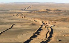 Marokkaans leger versterkt verdedigingsmuur in de Sahara