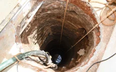 Tragedie in Zagora: moeder sterft na val in put van 23 meter