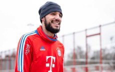 Noussair Mazraoui na Covid-besmetting warm onthaald door supporters Bayern