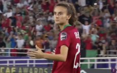Hilarisch moment met spits Rosella Ayane tijdens wedstrijd Marokko-Nigeria