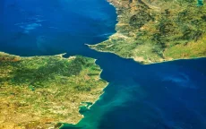 Spanje en Marokko worden één, Straat van Gibraltar gaat dicht
