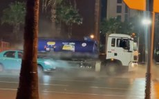 Tanger: straten schoongemaakt... in de regen!
