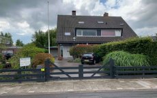 Villa voetballer Mimoun Mahi staat te koop