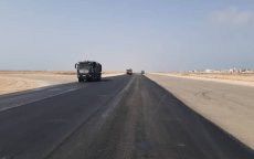 Weg Dakhla-El Argoub over 40 km verbreed