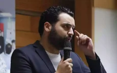 Celstraf en verplichte zorg voor Marokkaanse humorist Yassine Belattar