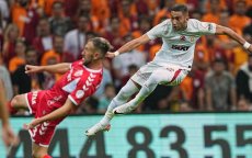 Hakim Ziyech dol op "Mama's food" (video)