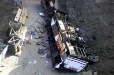 Bus stort in ravijn in Errachidia, 2 doden en 22 gewonden
