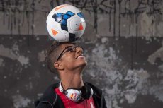 Ajax biedt miljoen euro voor 15-jarige Hachim Mastour