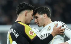 Harde clash tussen Akhomach en Diaz tijdens Madrid-derby