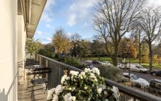 Koning Mohammed VI verkoopt luxe-eigendommen moeder in Parijs 