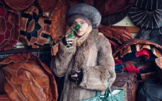 Madonna gespot in medina van Marrakech met shirt Achraf Hakimi