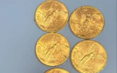 Douane vindt 43 gouden munten in handtas bij Tanger Med