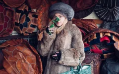 Madonna gespot in medina van Marrakech met shirt Achraf Hakimi