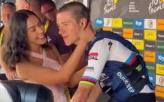 Spannende finish: Oumi feliciteert Remco net te vroeg