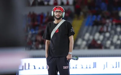 Hakim Ziyech zoekt steun in moskee na blessure-drama bij Wydad