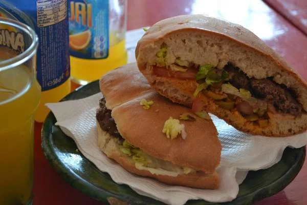 Marokkanen eisen recht om te eten tijdens Ramadan