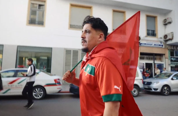 Rapper ICE vertelt over docuserie Marokkaanse voetbalhelden