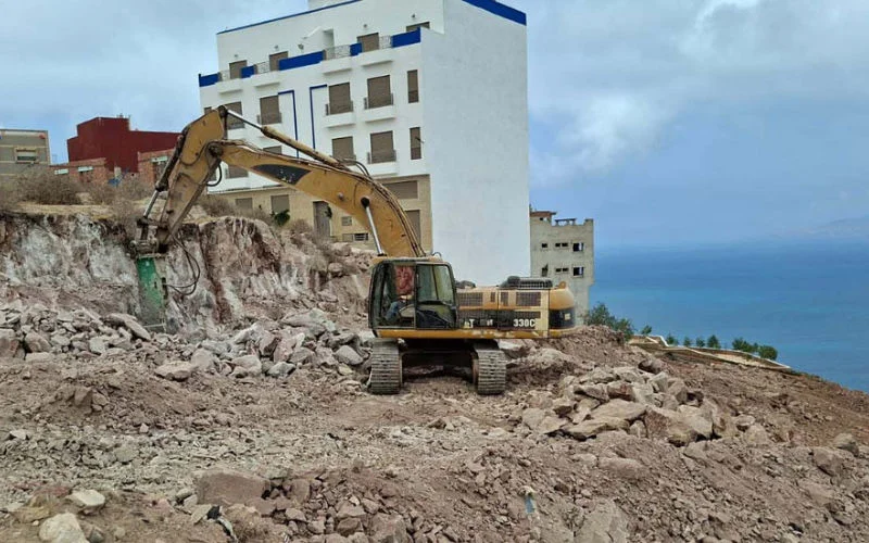 Al Hoceima sloopt voor nieuwe weg