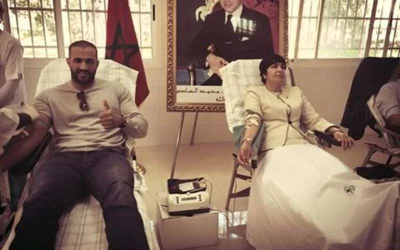 Badr Hari geeft bloed in Marokko