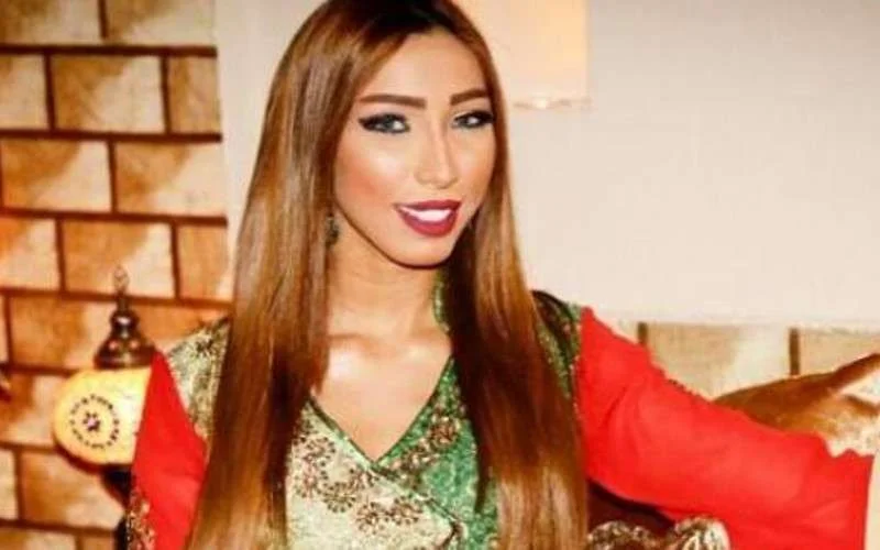 Foto's: Dounia Batma viert verjaardag met familie