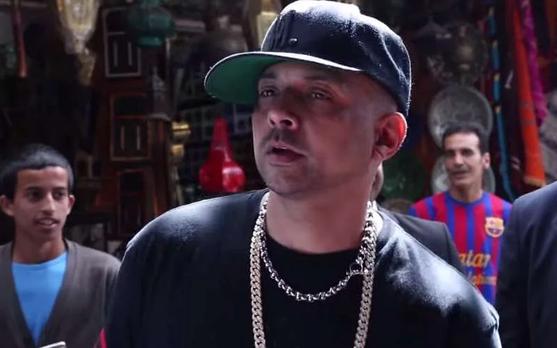 Sean Paul doet inkopen in souk Rabat