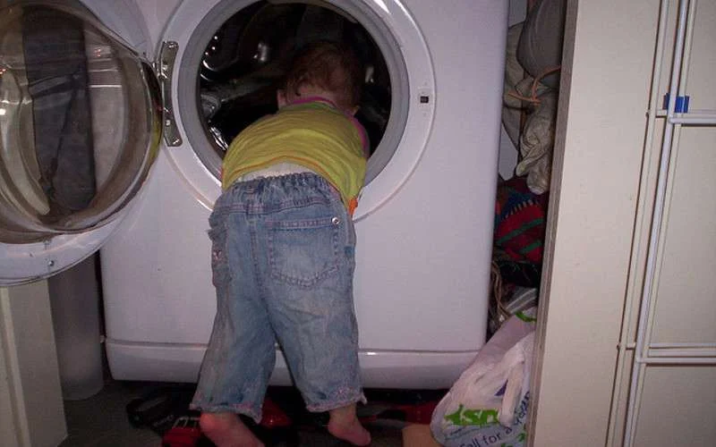 Peuter sterft in wasmachine in Marokko