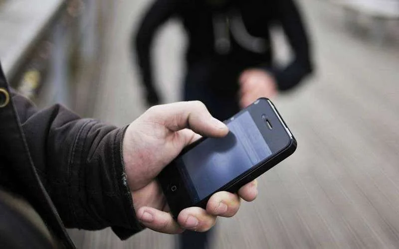 Marokkaanse tiener vindt systeem tegen telefoondiefstallen uit