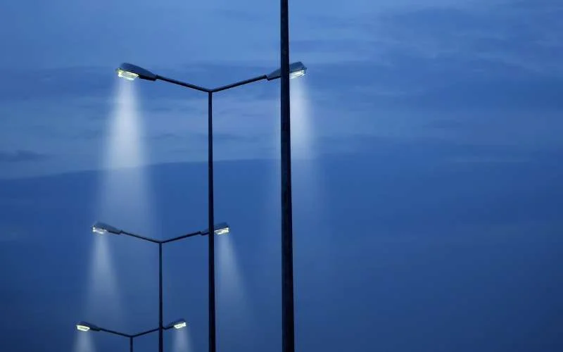 Marokko gaat 140 km grens met Algerije verlichten