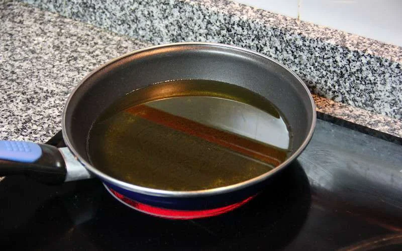 Marokkaan verbrandt dochter met hete pan vol olie in Frankrijk