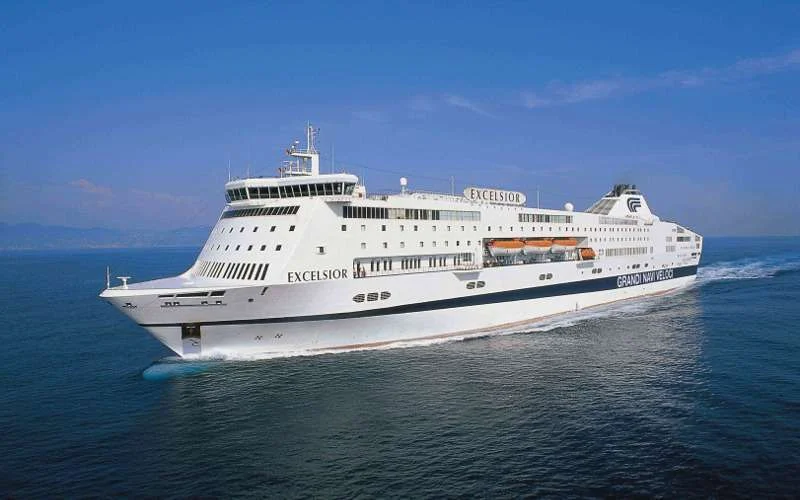 Italiaanse kustwacht redt zieke Marokkaan op veerboot