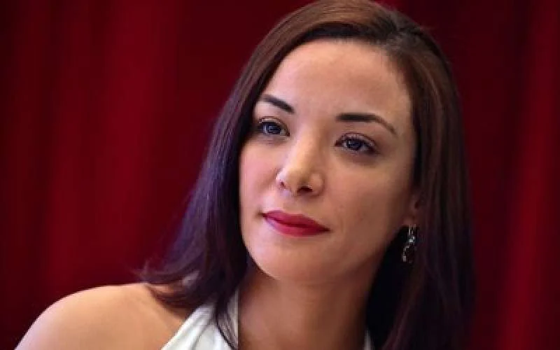 Loubna Abidar dreigt met aanvraag politiek asiel