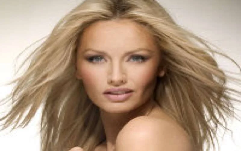 Adriana Karembeu trouwt in Marrakesh