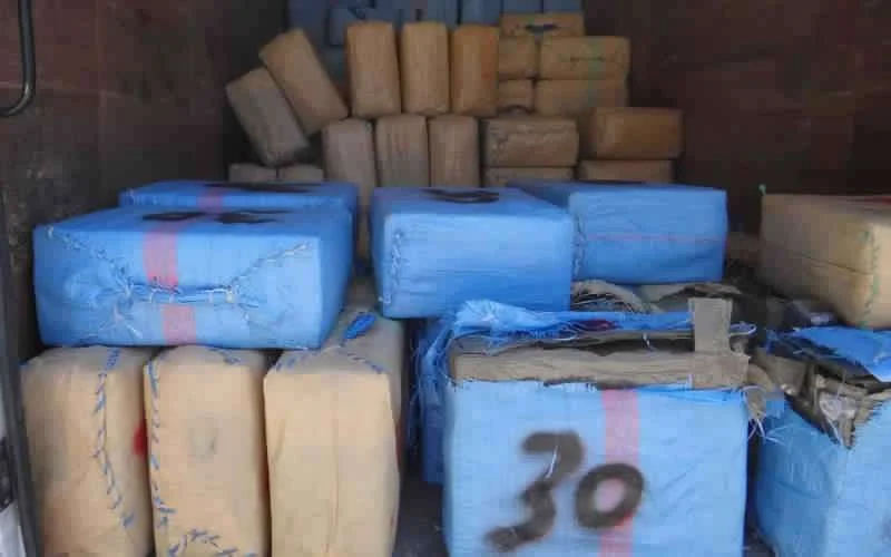 Vrachtwagen met 7 ton hasj onderschept in Tanger