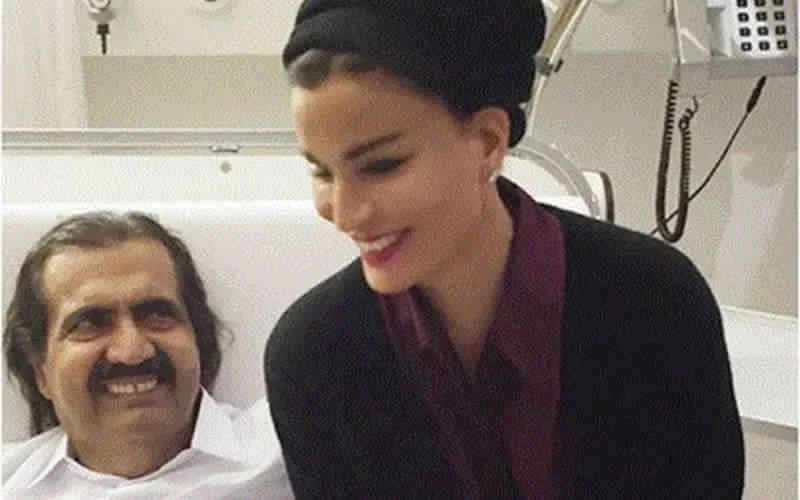 Voormalige Emir Qatar breekt been in Marokko