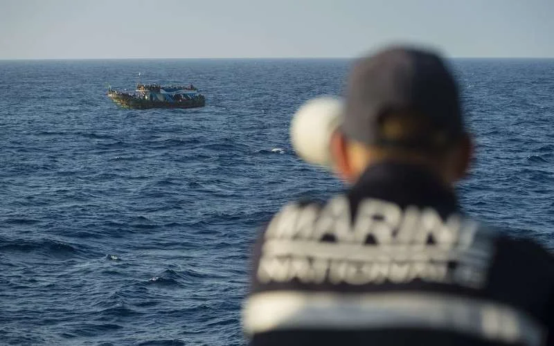 Marokkaanse marine pikt twaalf vluchtelingen op zee