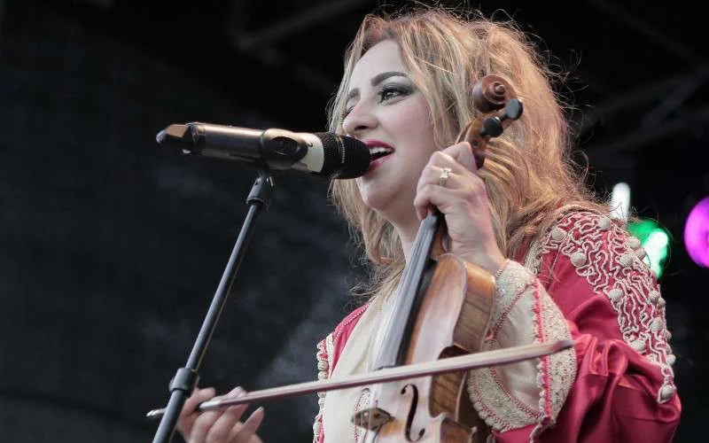 Eerste beelden nieuwe clip Zina Daoudia