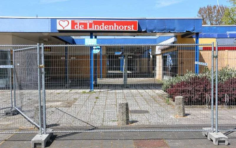 Marokkaanse gemeenschap Ede protesteert tegen jonge relschoppers